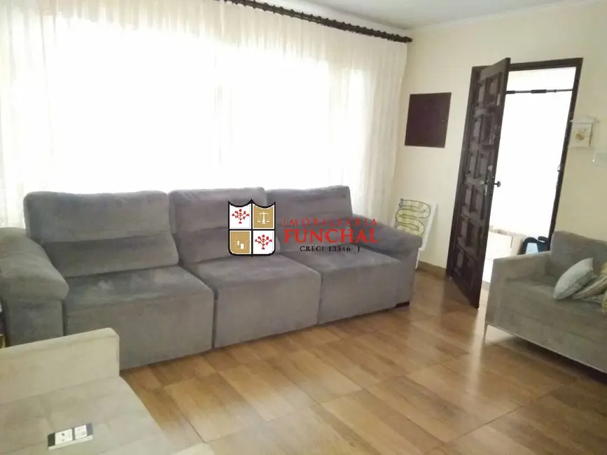 Foto 1 de Sobrado com 3 quartos à venda, 224m2 em Centro, Diadema - SP