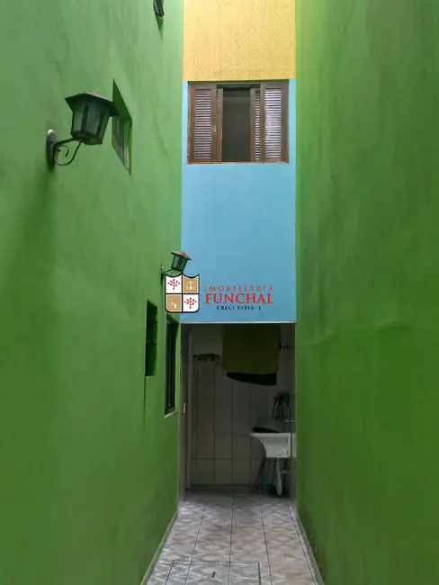 Foto 5 de Sobrado com 3 quartos à venda, 196m2 em Piraporinha, Diadema - SP