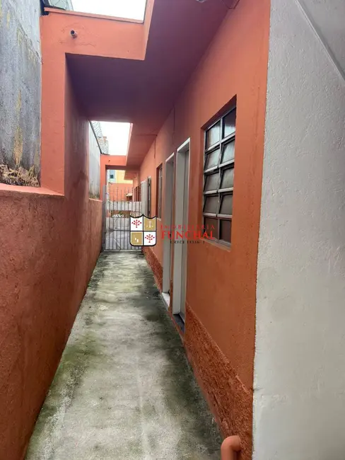 Foto 1 de Casa com 1 quarto para alugar, 40m2 em Centro, Diadema - SP