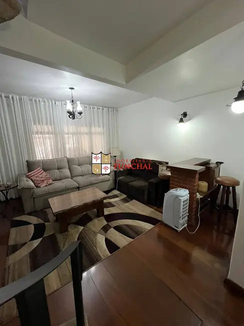 Foto 1 de Sobrado com 2 quartos à venda, 205m2 em Centro, Diadema - SP