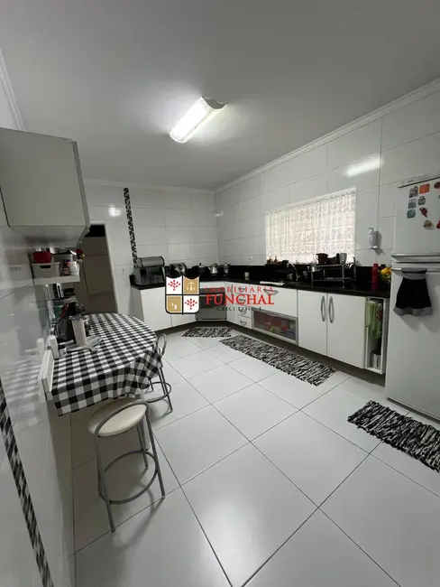 Foto 5 de Sobrado com 4 quartos à venda, 219m2 em Canhema, Diadema - SP