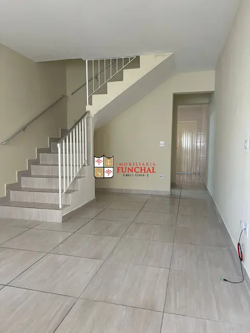 Foto 1 de Casa com 2 quartos para alugar, 70m2 em Centro, Diadema - SP