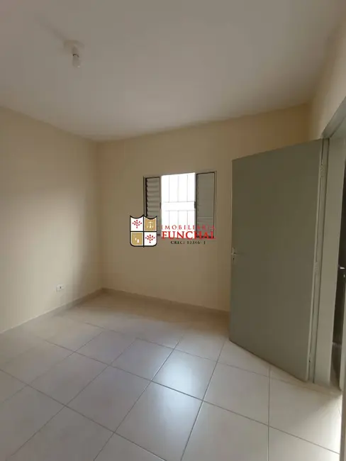 Casa com 1 quarto para alugar, 35m2 em Centro, Diadema - SP - imagem 4 Foto 4 de Casa com 1 quarto para alugar, 35m2 em Centro, Diadema - SP