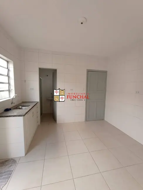 Casa com 1 quarto para alugar, 35m2 em Centro, Diadema - SP - imagem 8 Foto 8 de Casa com 1 quarto para alugar, 35m2 em Centro, Diadema - SP