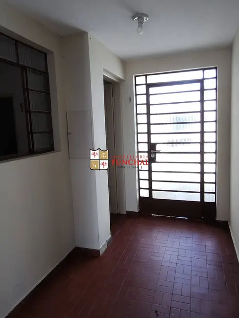 Foto 2 de Casa com 2 quartos para alugar, 60m2 em Centro, Diadema - SP