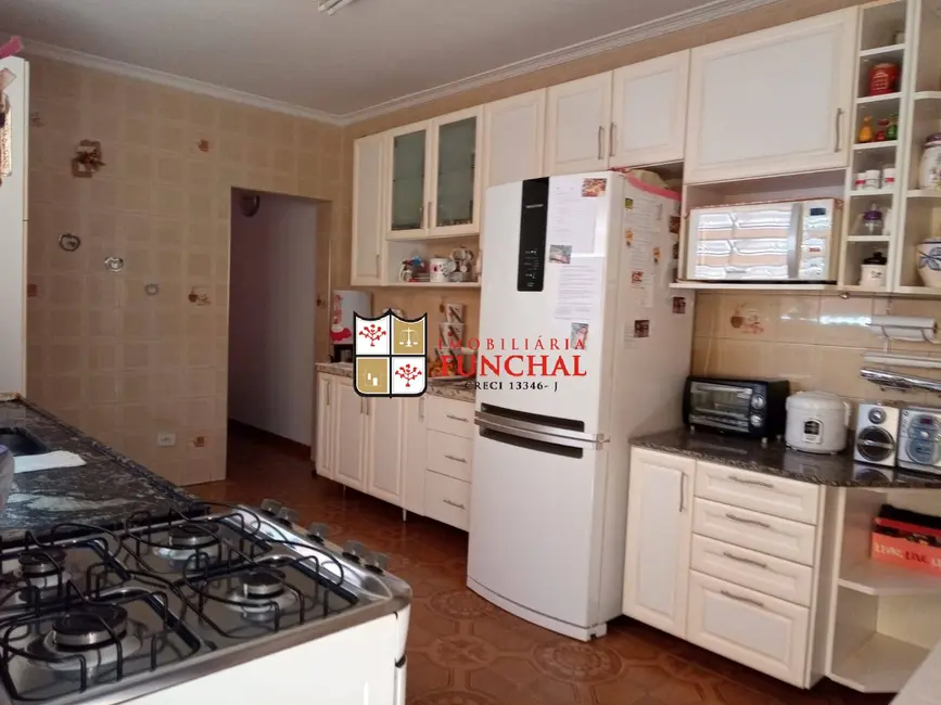 Foto 3 de Casa com 2 quartos à venda, 125m2 em Taboão, Diadema - SP