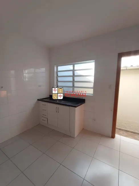 Foto 1 de Casa com 1 quarto para alugar, 35m2 em Centro, Diadema - SP