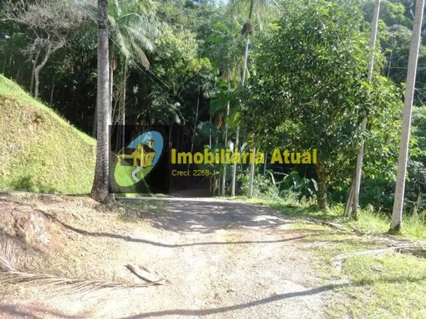 Foto 2 de Casa com 4 quartos à venda, 1247m2 em Primeiro de Maio, Brusque - SC