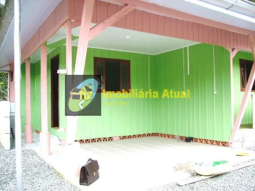 Foto 3 de Casa com 2 quartos para alugar, 60m2 em Guabiruba - SC