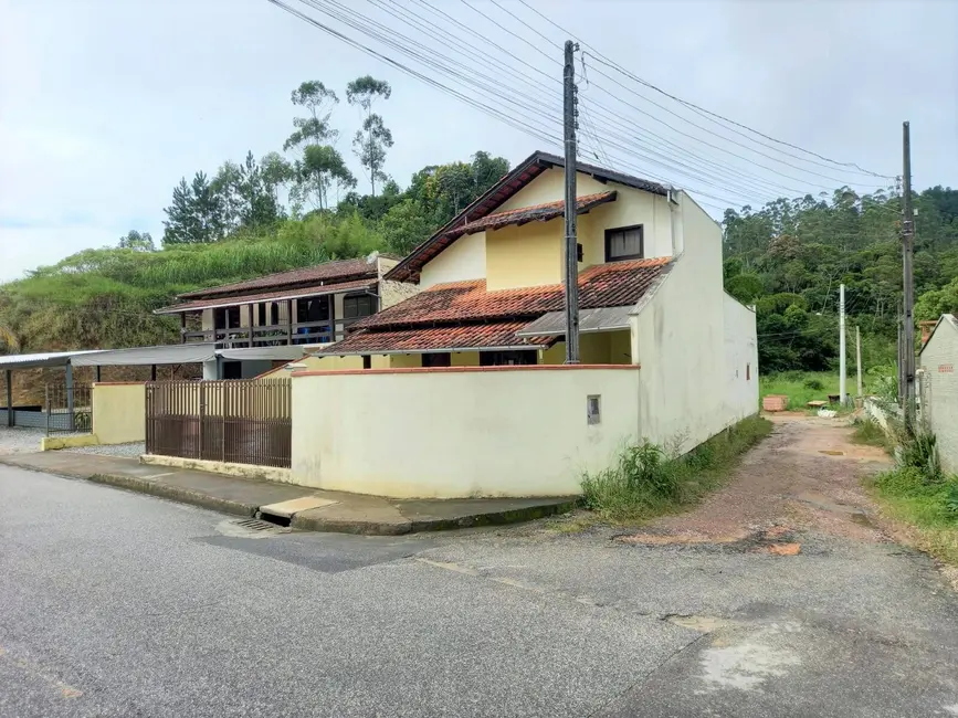Foto 2 de Casa com 2 quartos à venda, 462m2 em São Pedro, Brusque - SC