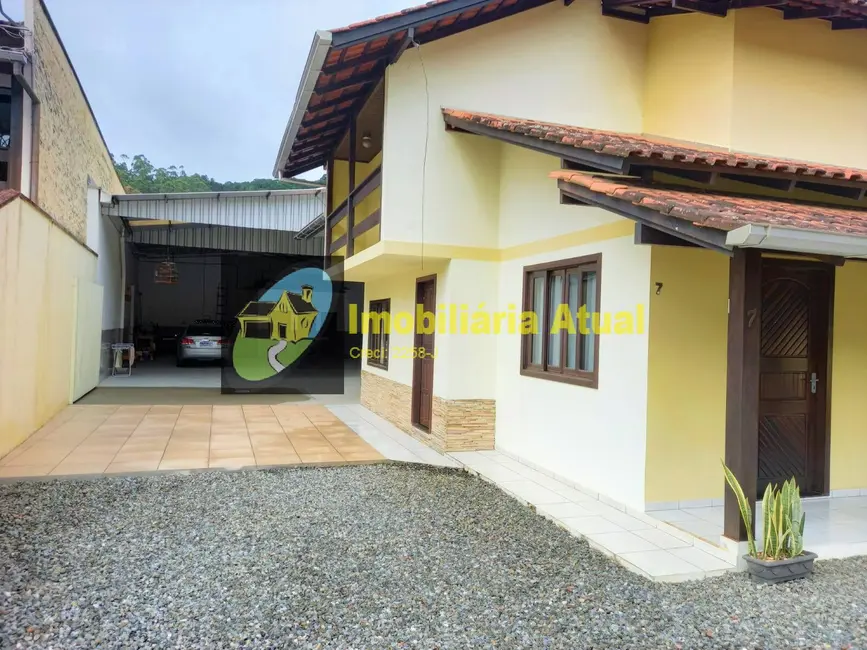 Foto 3 de Casa com 2 quartos à venda, 462m2 em São Pedro, Brusque - SC