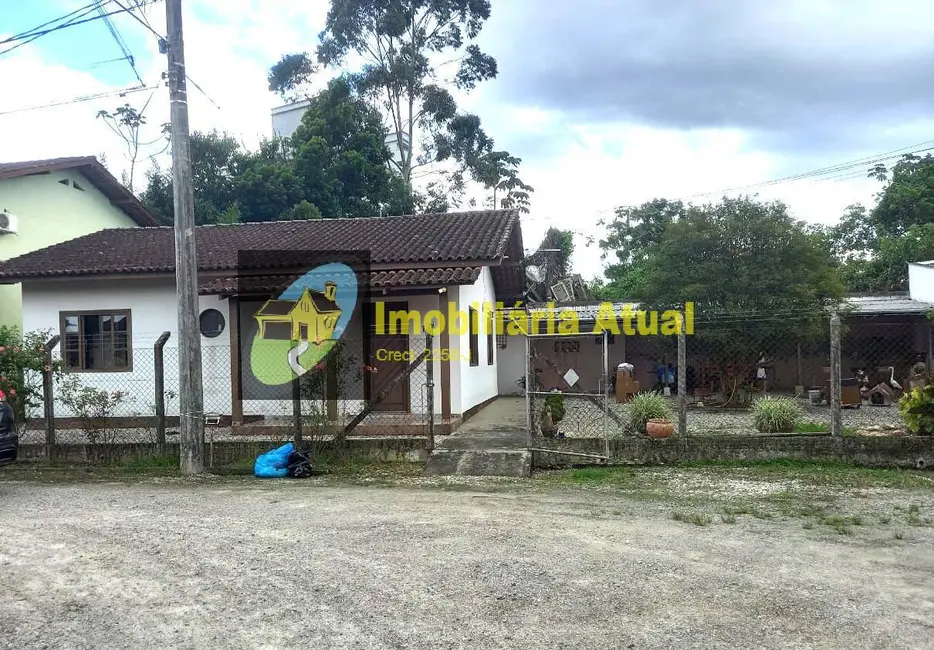 Foto 2 de Casa com 2 quartos para alugar em São Luiz, Brusque - SC