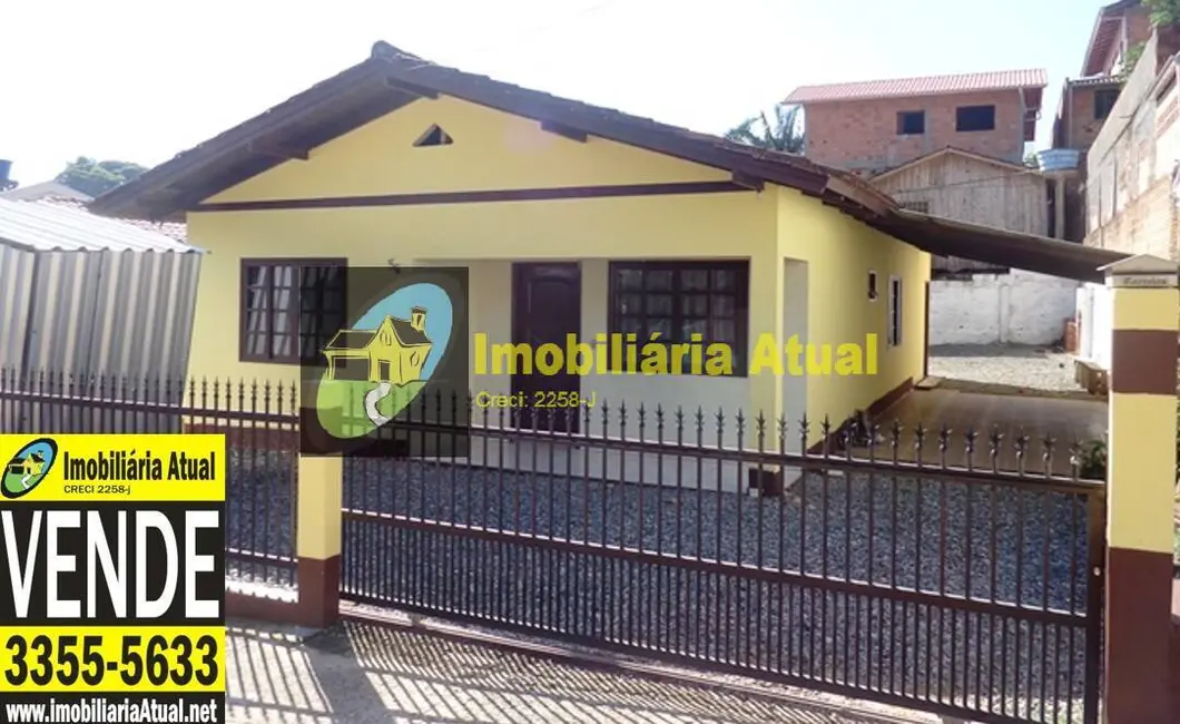 Foto 1 de Casa com 3 quartos à venda, 300m2 em Águas Claras, Brusque - SC