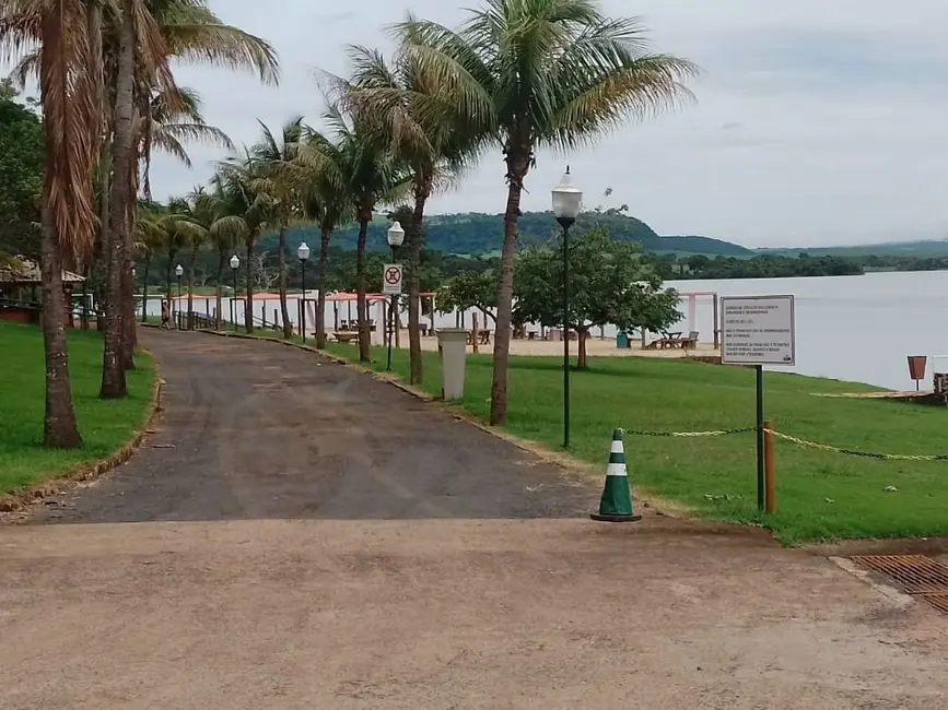 Foto 4 de Terreno / Lote à venda, 538m2 em Rifaina - SP