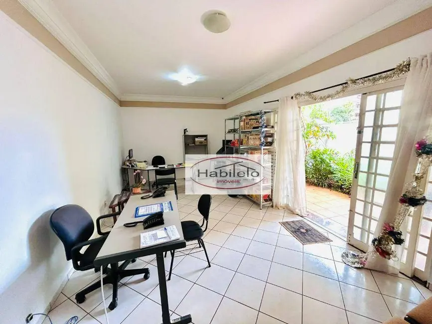 Casa com 3 quartos à venda, 286m2 em Jardim Paulista, Ribeirao Preto - SP - imagem 5 Foto 5 de Casa com 3 quartos à venda, 286m2 em Jardim Paulista, Ribeirao Preto - SP