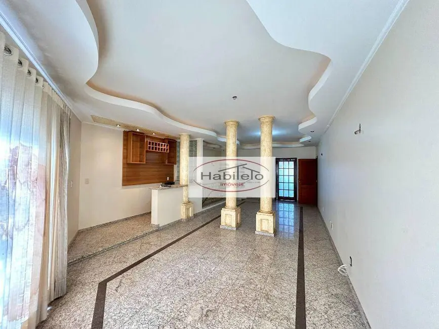 Casa com 3 quartos à venda, 266m2 em Vila Maria Luiza, Ribeirao Preto - SP - imagem 3 Foto 3 de Casa com 3 quartos à venda, 266m2 em Vila Maria Luiza, Ribeirao Preto - SP