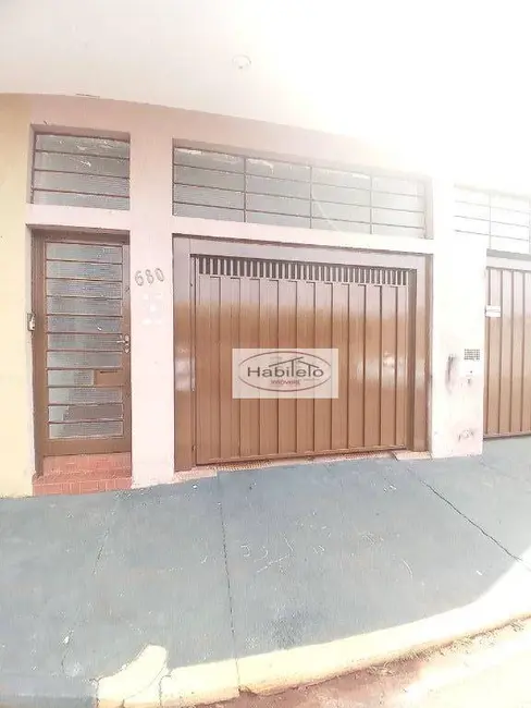 Sobrado com 3 quartos para alugar, 167m2 em Jardim Paulistano, Ribeirao Preto - SP - imagem 2 Foto 2 de Sobrado com 3 quartos para alugar, 167m2 em Jardim Paulistano, Ribeirao Preto - SP