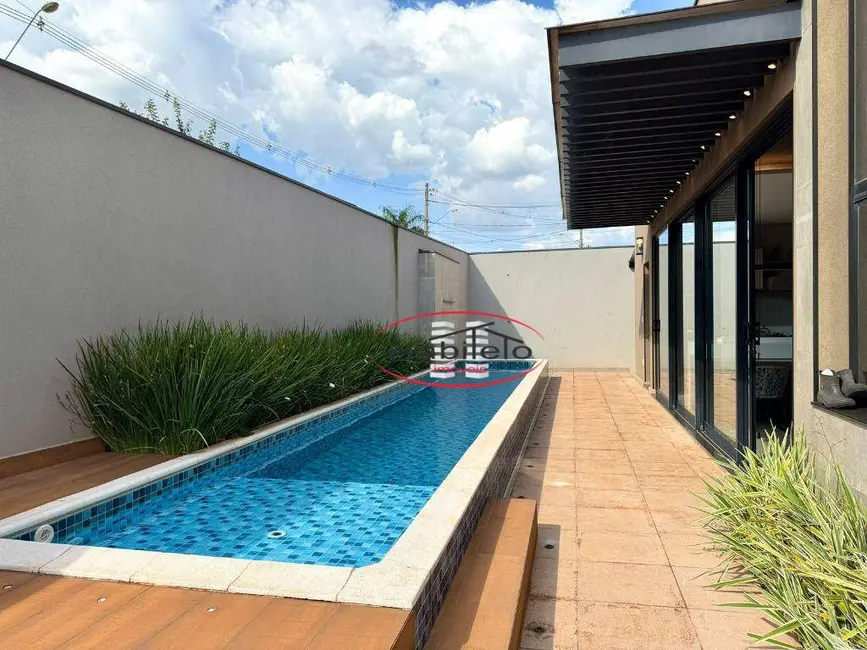 Casa de Condomínio com 3 quartos à venda, 377m2 em Brodowski - SP - imagem 1 Foto 1 de Casa de Condomínio com 3 quartos à venda, 377m2 em Brodowski - SP