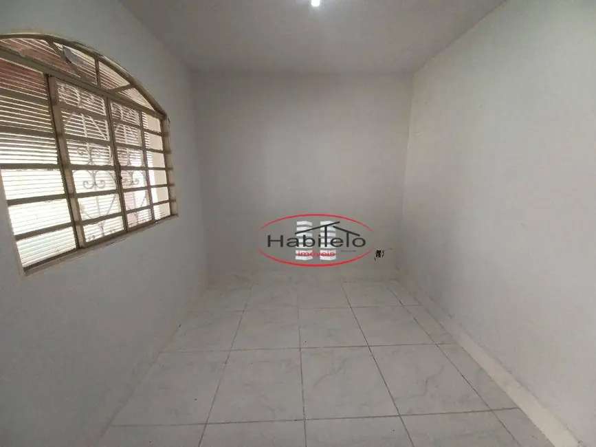 Chácara com 2 quartos para alugar, 1092m2 em Condomínio Portal dos Ipês, Ribeirao Preto - SP - imagem 5 Foto 5 de Chácara com 2 quartos para alugar, 1092m2 em Condomínio Portal dos Ipês, Ribeirao Preto - SP