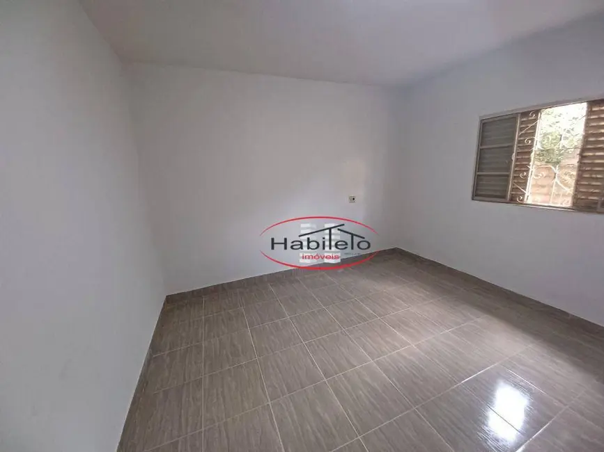 Chácara com 2 quartos para alugar, 1092m2 em Condomínio Portal dos Ipês, Ribeirao Preto - SP - imagem 8 Foto 8 de Chácara com 2 quartos para alugar, 1092m2 em Condomínio Portal dos Ipês, Ribeirao Preto - SP