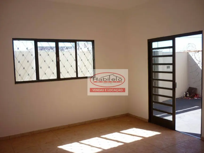 Foto 3 de Casa com 3 quartos à venda, 200m2 em Brodowski - SP