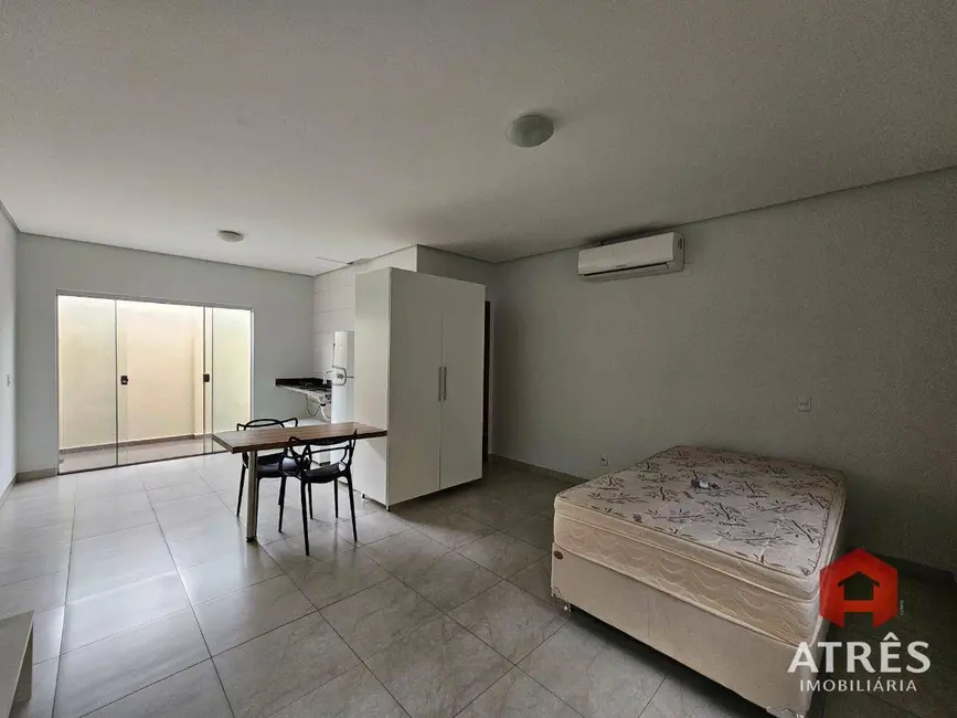 Foto 2 de Kitnet com 1 quarto para alugar, 30m2 em Goiania - GO