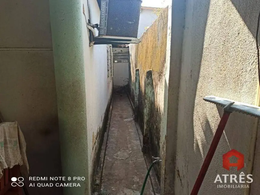 Casa com 3 quartos à venda, 450m2 em Setor Coimbra, Goiania - GO - imagem 6 Foto 6 de Casa com 3 quartos à venda, 450m2 em Setor Coimbra, Goiania - GO