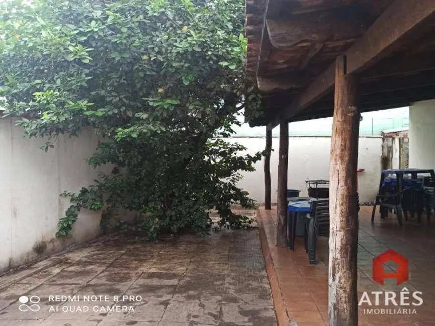 Foto 3 de Casa com 2 quartos à venda, 450m2 em Vila Canaã, Goiania - GO