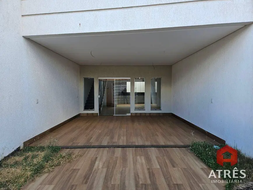 Foto 4 de Sobrado com 3 quartos à venda, 231m2 em Goiania - GO