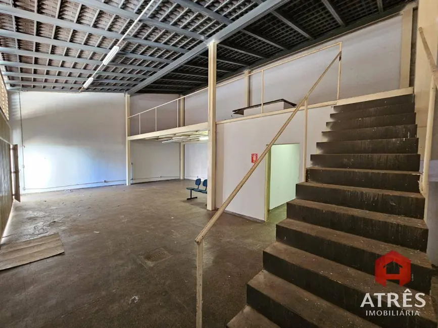 Armazém / Galpão para alugar, 360m2 em Setor dos Funcionários, Goiania - GO - imagem 7 Foto 7 de Armazém / Galpão para alugar, 360m2 em Setor dos Funcionários, Goiania - GO