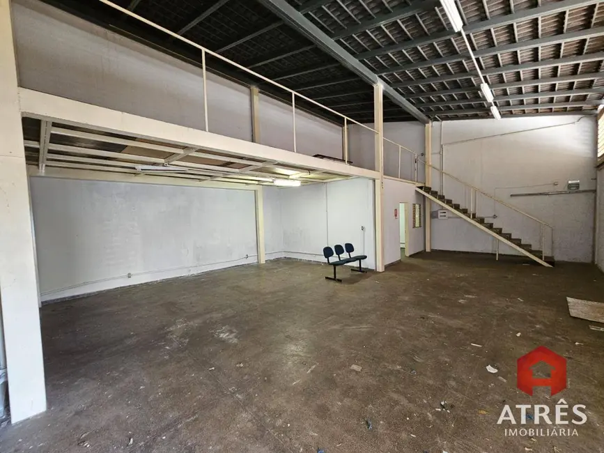 Armazém / Galpão para alugar, 360m2 em Setor dos Funcionários, Goiania - GO - imagem 4 Foto 4 de Armazém / Galpão para alugar, 360m2 em Setor dos Funcionários, Goiania - GO