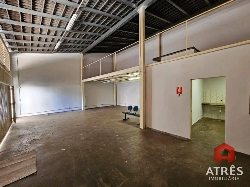 Armazém / Galpão para alugar, 360m2 em Setor dos Funcionários, Goiania - GO - imagem 8 Foto 8 de Armazém / Galpão para alugar, 360m2 em Setor dos Funcionários, Goiania - GO