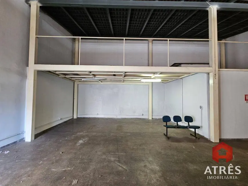 Armazém / Galpão para alugar, 360m2 em Setor dos Funcionários, Goiania - GO - imagem 6 Foto 6 de Armazém / Galpão para alugar, 360m2 em Setor dos Funcionários, Goiania - GO