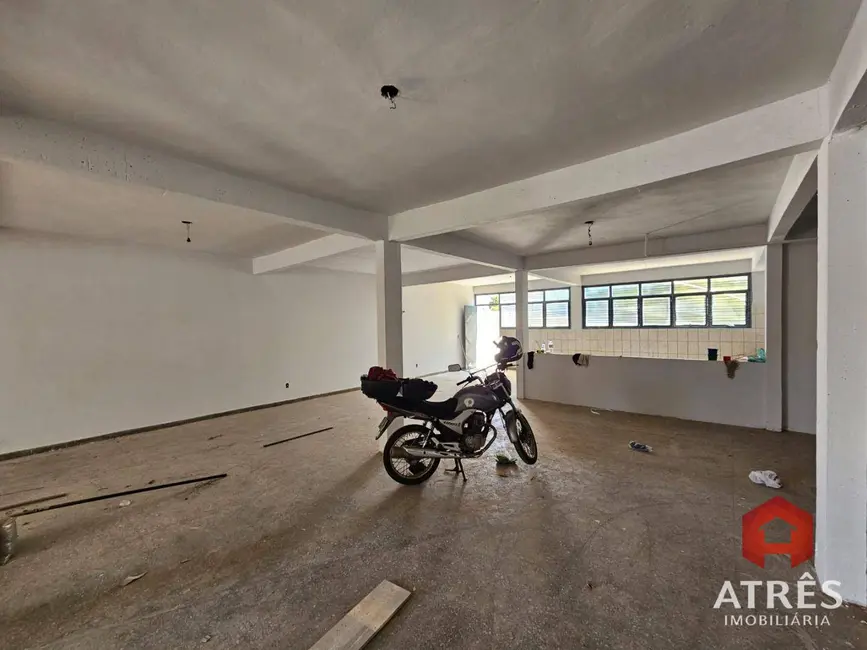 Armazém / Galpão para alugar, 398m2 em Vila Santa Rita, Goiania - GO - imagem 7 Foto 7 de Armazém / Galpão para alugar, 398m2 em Vila Santa Rita, Goiania - GO