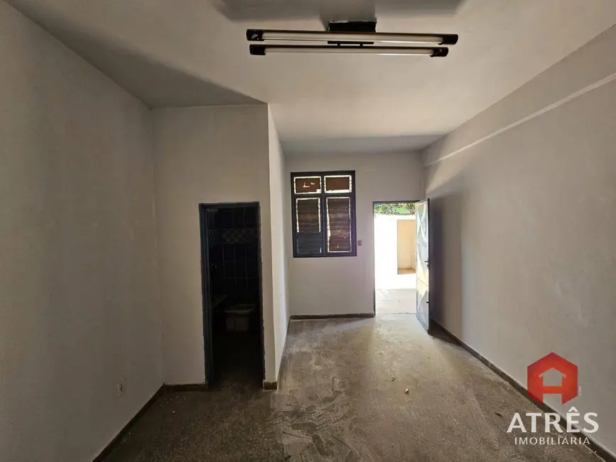 Armazém / Galpão para alugar, 398m2 em Vila Santa Rita, Goiania - GO - imagem 8 Foto 8 de Armazém / Galpão para alugar, 398m2 em Vila Santa Rita, Goiania - GO