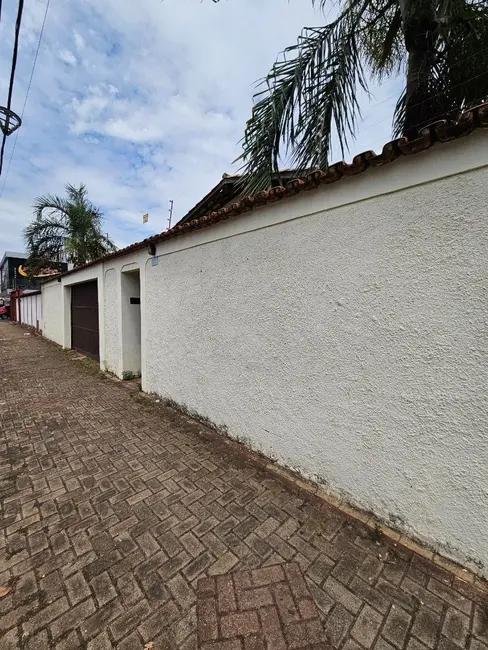 Foto 2 de Casa com 3 quartos para alugar, 459m2 em Jardim América, Goiania - GO