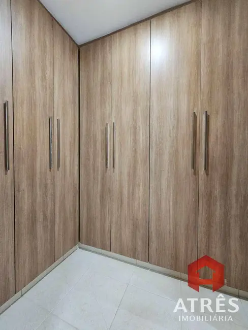 Foto 44 de Sobrado com 3 quartos para alugar, 195m2 em Parque Anhanguera, Goiania - GO