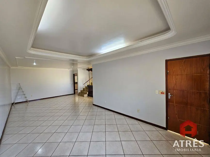 Sobrado com 5 quartos para alugar, 680m2 em Santa Genoveva, Goiania - GO - imagem 8 Foto 8 de Sobrado com 5 quartos para alugar, 680m2 em Santa Genoveva, Goiania - GO