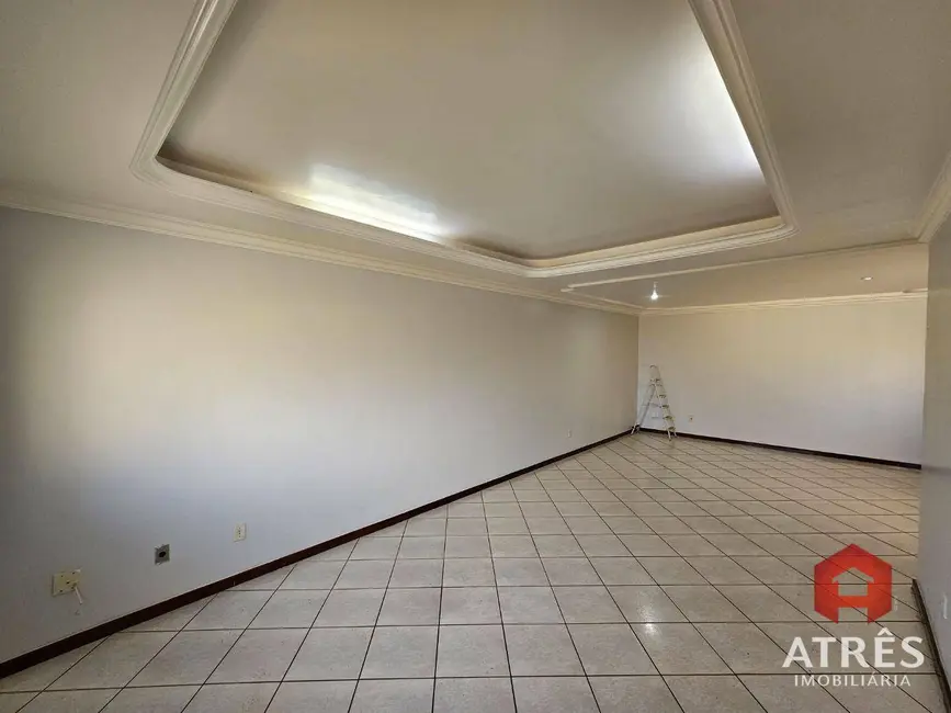 Sobrado com 5 quartos para alugar, 680m2 em Santa Genoveva, Goiania - GO - imagem 9 Foto 9 de Sobrado com 5 quartos para alugar, 680m2 em Santa Genoveva, Goiania - GO