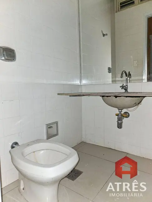 Sobrado com 4 quartos para alugar, 423m2 em Setor Marista, Goiania - GO - imagem 9 Foto 9 de Sobrado com 4 quartos para alugar, 423m2 em Setor Marista, Goiania - GO