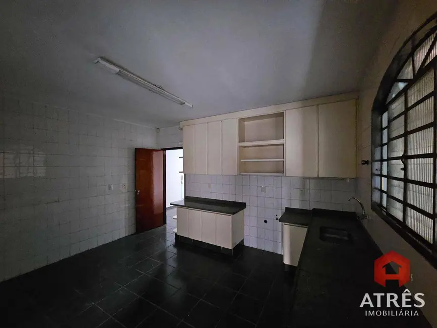 Foto 13 de Casa para alugar, 405m2 em Jardim América, Goiania - GO