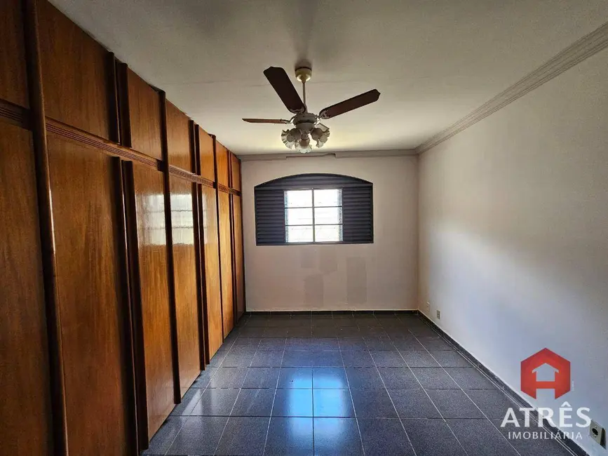 Foto 27 de Casa para alugar, 405m2 em Jardim América, Goiania - GO