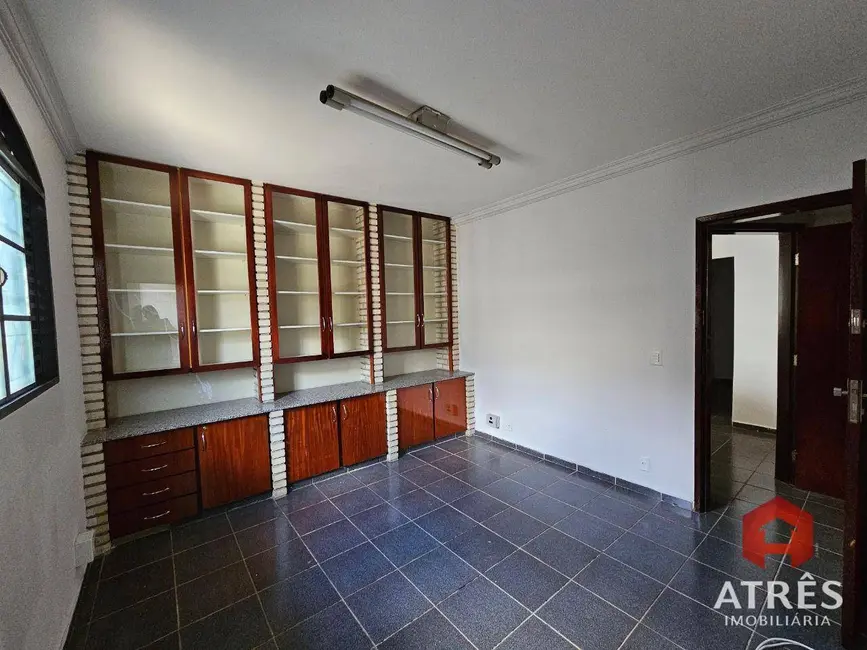 Foto 20 de Casa para alugar, 405m2 em Jardim América, Goiania - GO