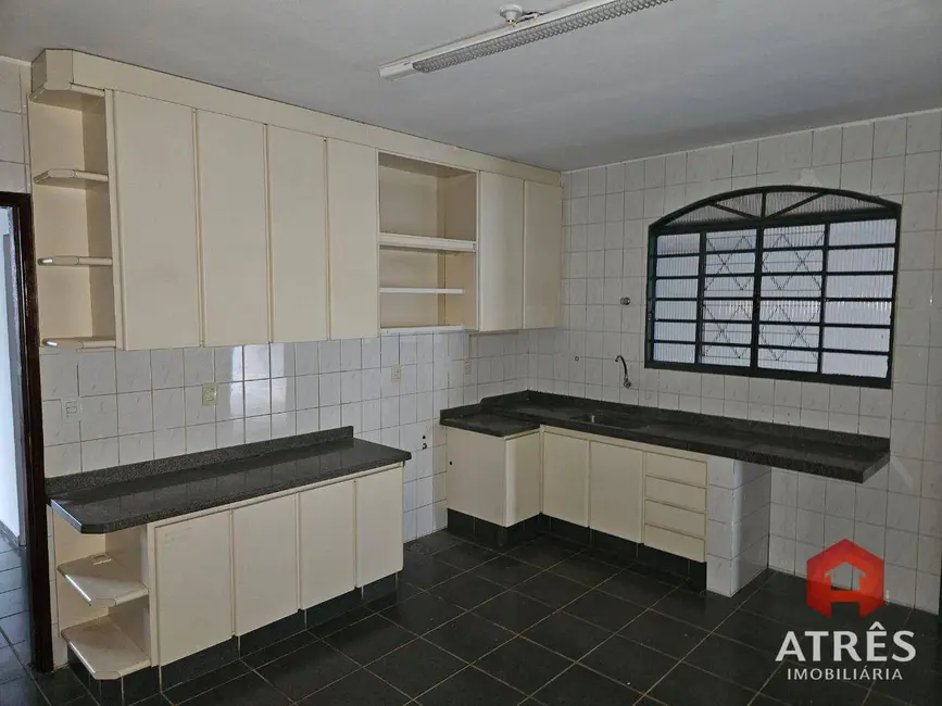 Foto 11 de Casa para alugar, 405m2 em Jardim América, Goiania - GO