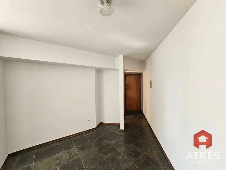 Apartamento com 3 quartos para alugar, 80m2 em Setor Bela Vista, Goiania - GO - imagem 5 Foto 5 de Apartamento com 3 quartos para alugar, 80m2 em Setor Bela Vista, Goiania - GO