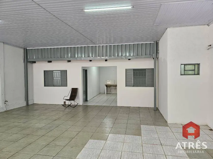 Armazém / Galpão para alugar, 220m2 em Setor Campinas, Goiania - GO - imagem 5 Foto 5 de Armazém / Galpão para alugar, 220m2 em Setor Campinas, Goiania - GO