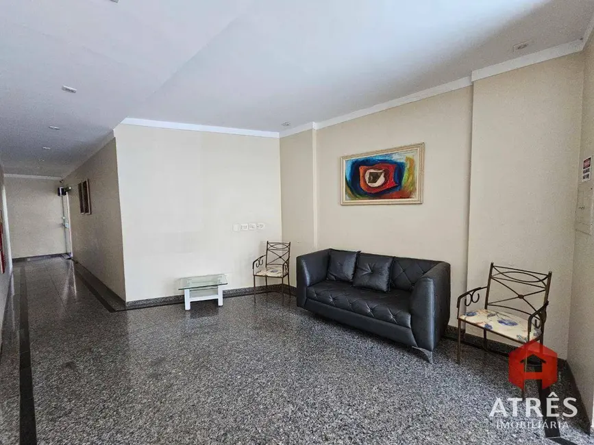 Apartamento com 2 quartos para alugar, 59m2 em Setor Oeste, Goiania - GO - imagem 3 Foto 3 de Apartamento com 2 quartos para alugar, 59m2 em Setor Oeste, Goiania - GO