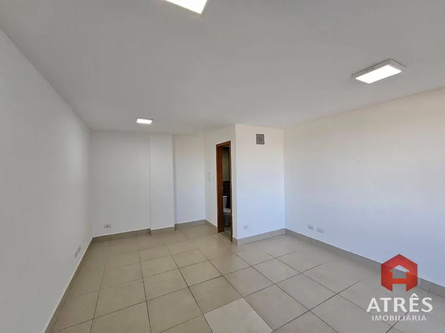 Sala Comercial para alugar, 21m2 em Parque Amazônia, Goiania - GO - imagem 3 Foto 3 de Sala Comercial para alugar, 21m2 em Parque Amazônia, Goiania - GO