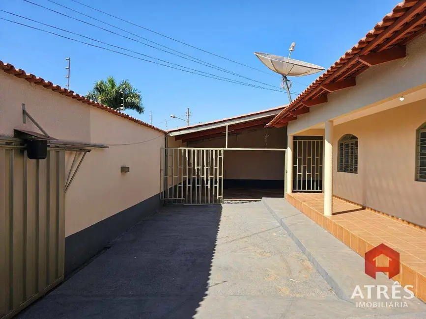 Foto 5 de Casa com 3 quartos para alugar, 350m2 em Setor Gentil Meireles, Goiania - GO