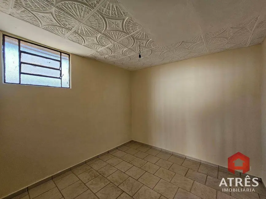 Foto 14 de Casa com 2 quartos para alugar, 70m2 em Setor Leste Universitário, Goiania - GO